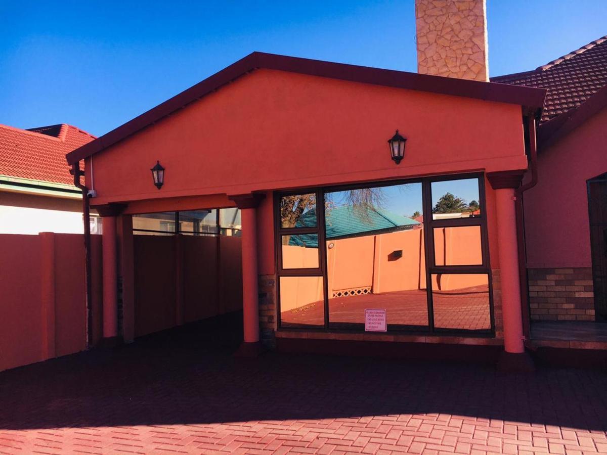 Forever Comfy Bed Bed & Breakfast Vanderbijlpark Dış mekan fotoğraf